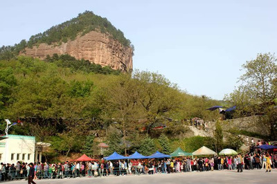 麥積山景區(qū)旅游接待火爆-